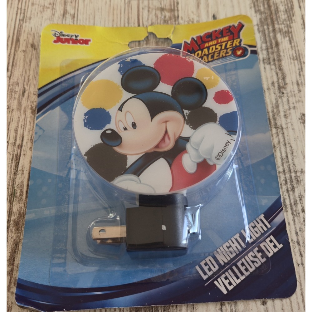 Disney Mickey and the Roadster Racers LED Night Light Rotatable Plug-In New